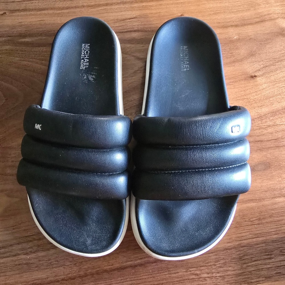 Michael Kors Quilted Puffy Slide Sandals Womens Black White Sporty Designer MK